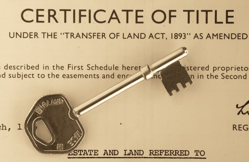 How a Title Commitment Protects Home Buyers