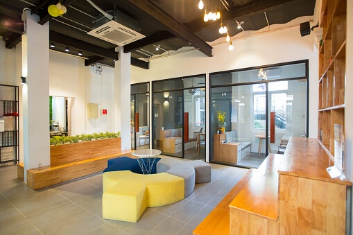 Enhancing First Impressions with a Well-Crafted Office Lobby